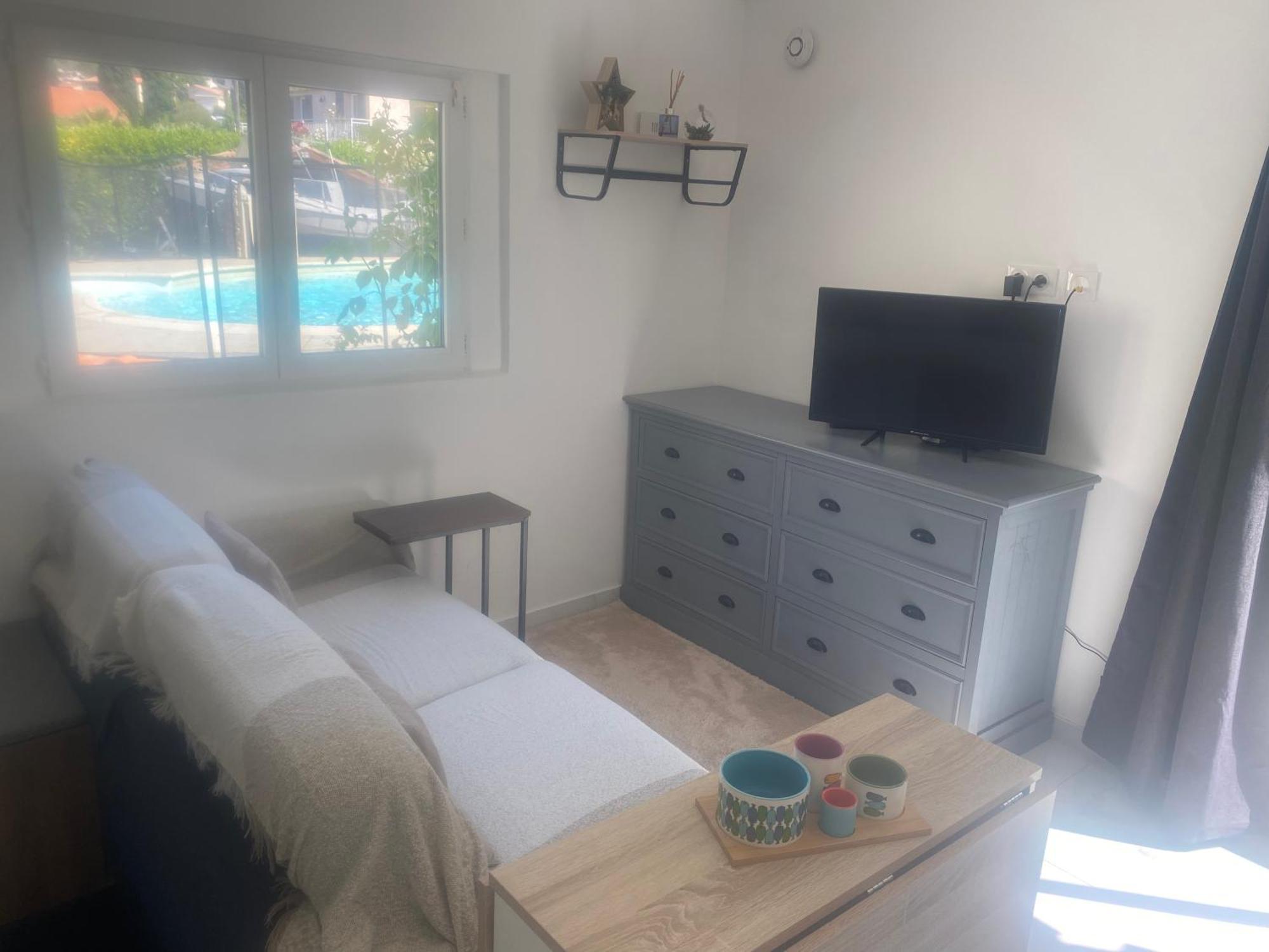 Studio Climatise Avec Piscine Et Jardin Villeneuve-Loubet Eksteriør billede